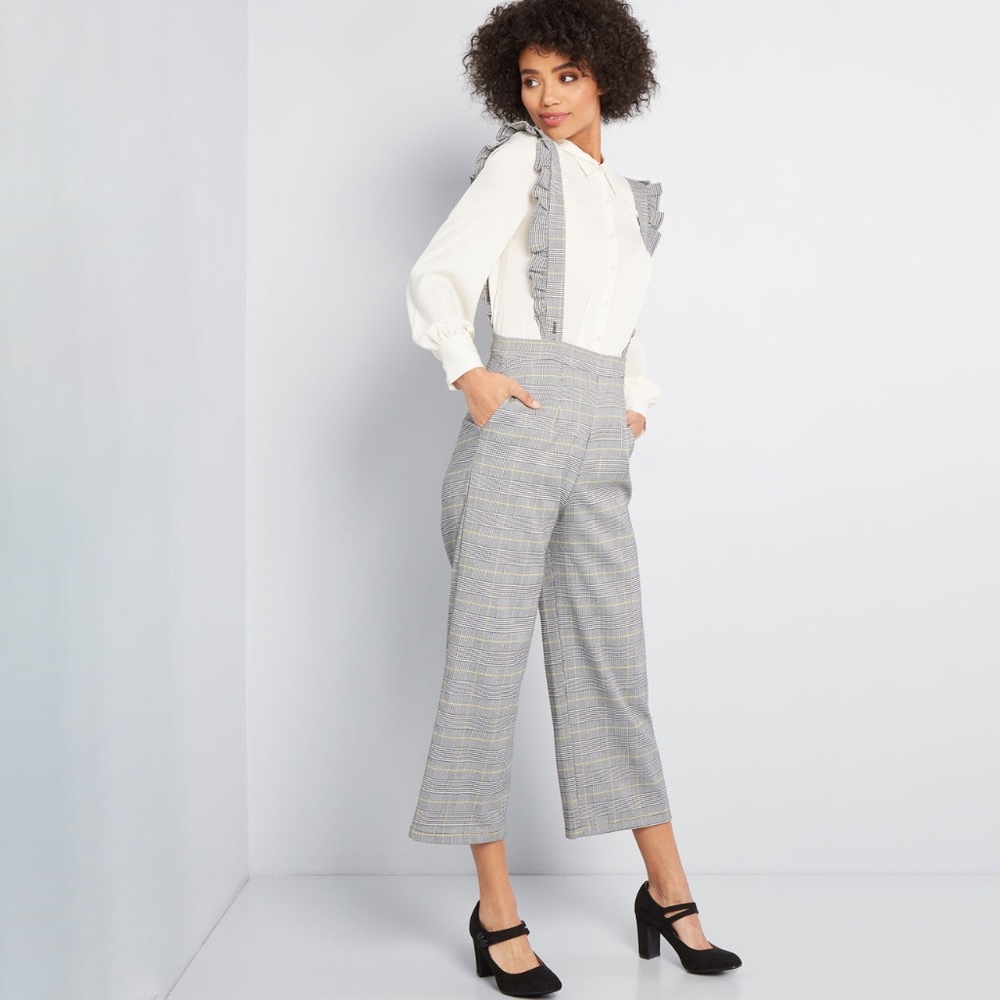 Ruffles Within Reach Wide-Leg Pants NWOT